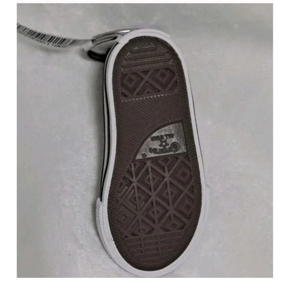 Converse Chuck Taylor All-Star Mini Collectible Key Chain Green